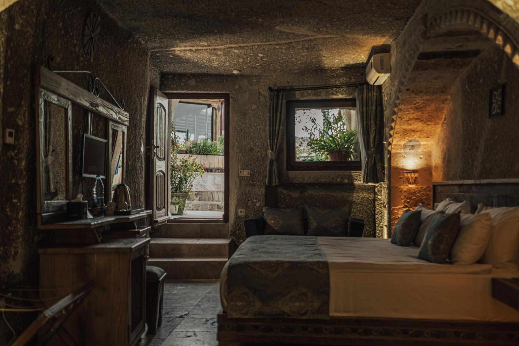 Sah Saray Cave Suites Halal Hotel ギョレメ エクステリア 写真